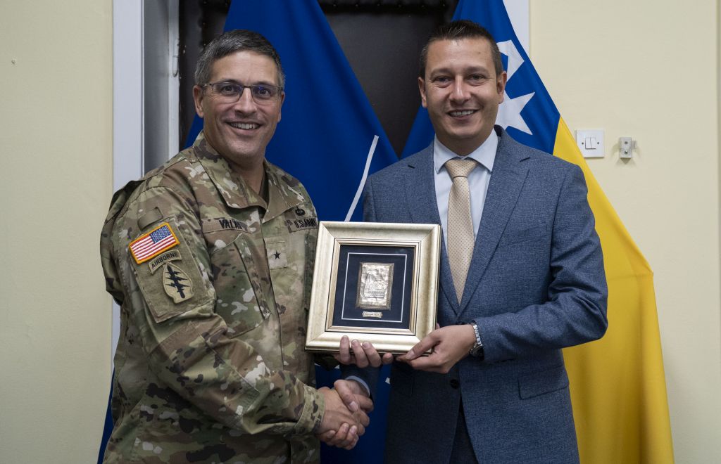 Matthew Valas Susret Zamjenika ministra odbrane BiH Goganovića sa komandantom Nato ...